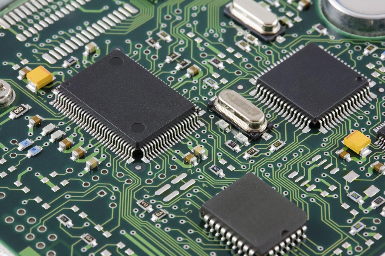 Electronic components and circuit board